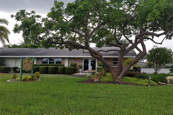 Blooms and Serenity: Exploring the Enchanting Gardens of Boca Raton